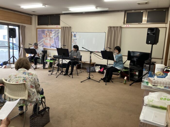 三和町のサロンにお邪魔しました！南風バンド♪
