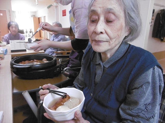 寒い日は、おでんが食べたくなります・・・