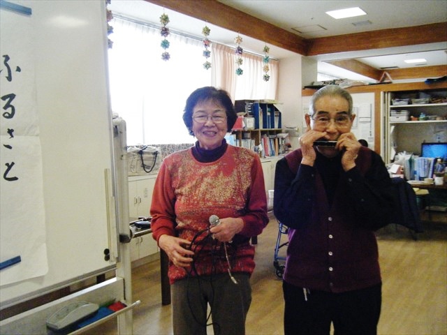 朗友会(ハーモニカ演奏)が来たよ(^_^)v