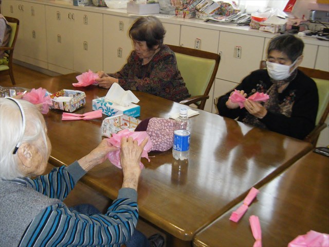 みんなで内職