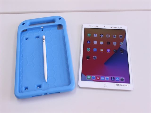 iPad2_R.jpg