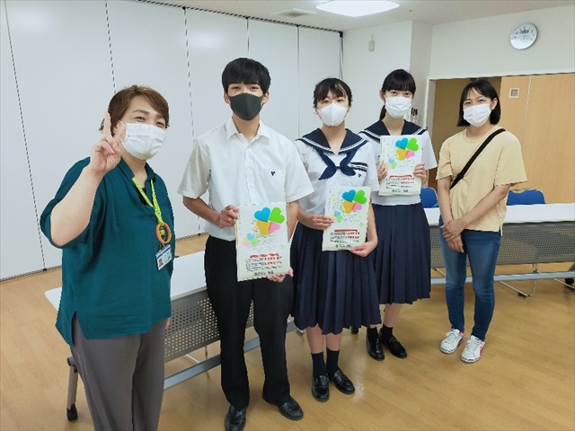 リクルート活動で高校生が施設を見に来てくれました♪♪